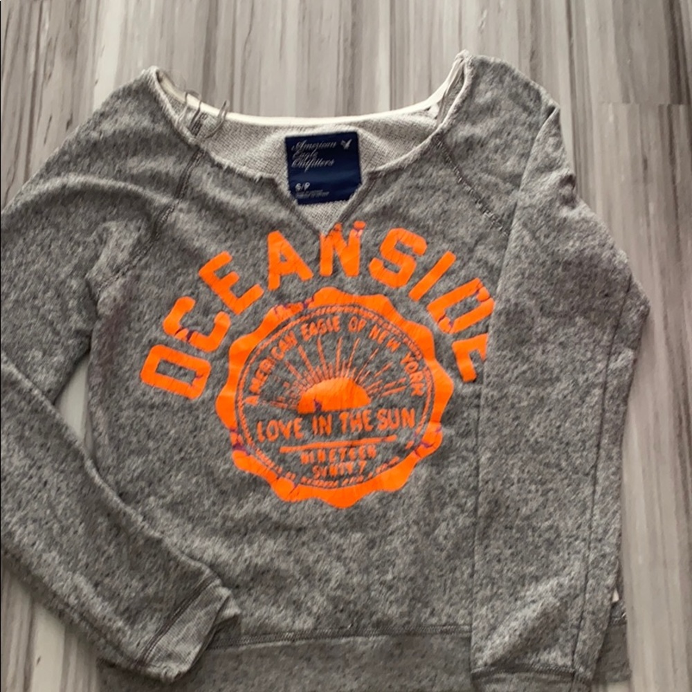 Women Sweater (American Eagle Outfitters)